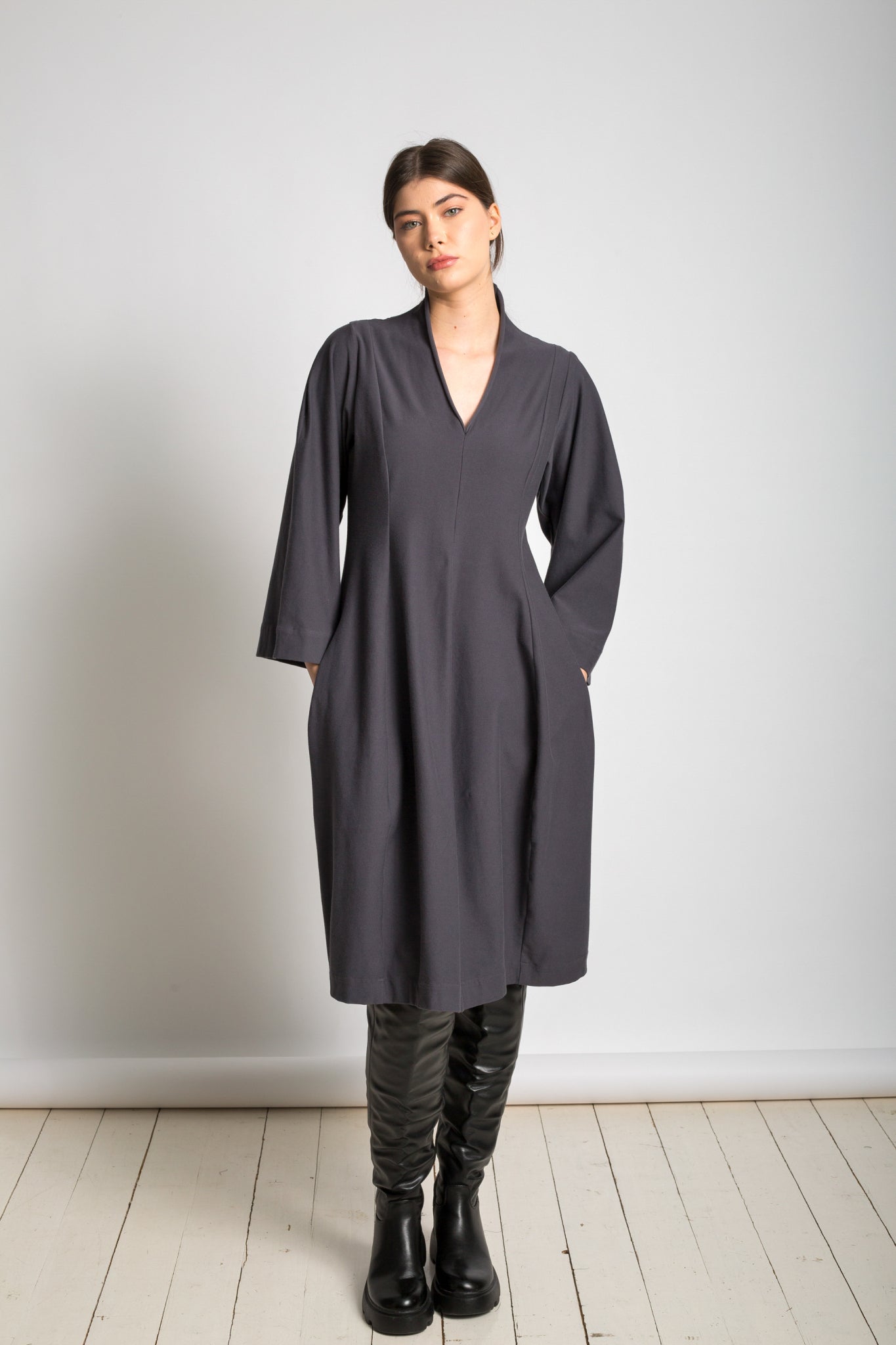 V-neck midi dress in stretch cotton jersey R857